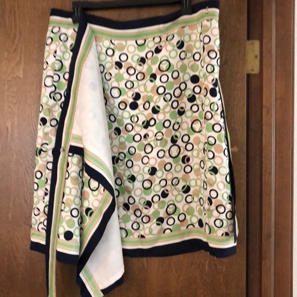 Talbots silk wrap skirt - Picture 2 of 3